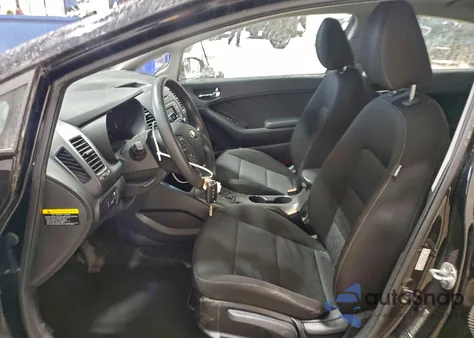 2016 Kia Forte Lx z USA, uszkodzony, nr VIN KNAFK4A60G5478377